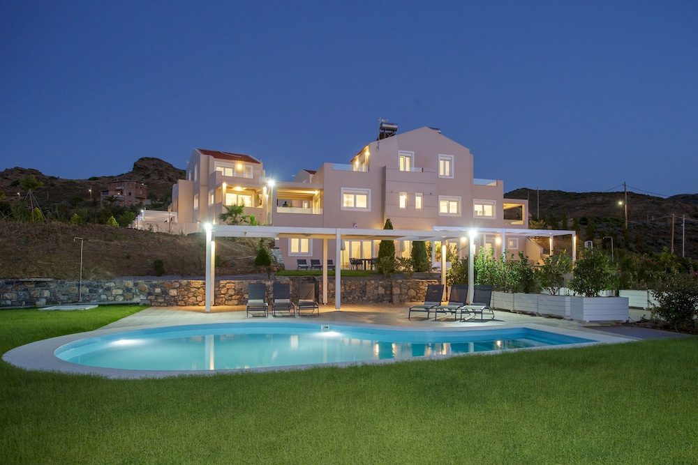 Blue Hills Villas by Estia Green 3