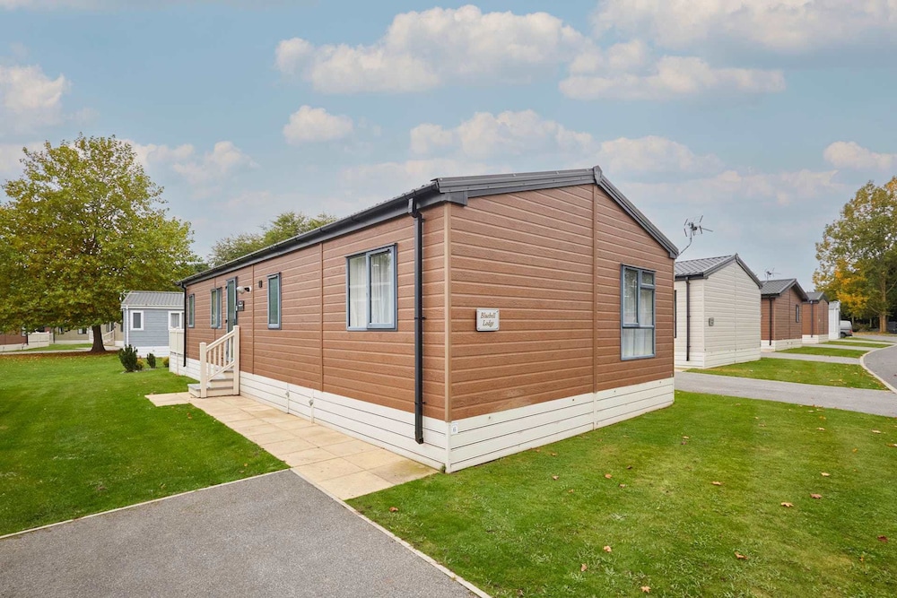 Host Stay Bluebell Lodge