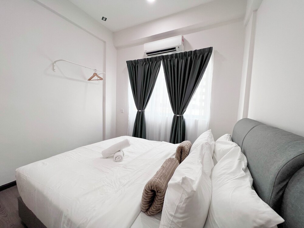 MH Maison by Manhattan Group