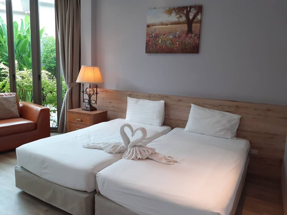 St. George's Caye Resort