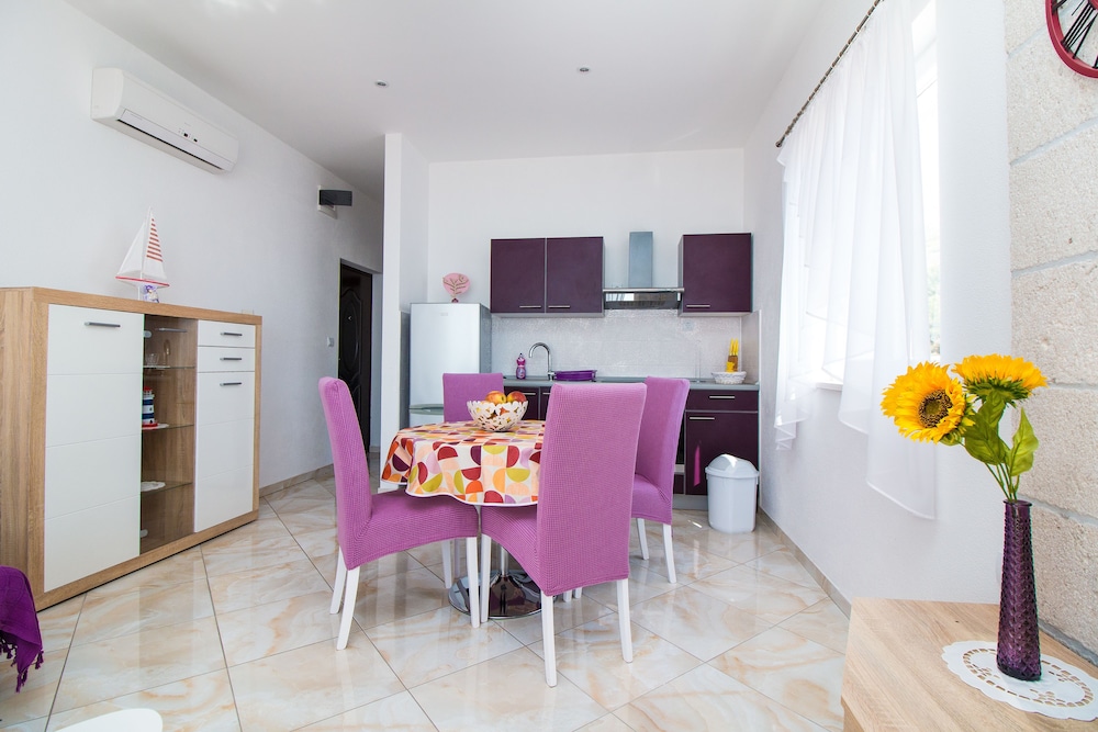 Apartments Rakuljic