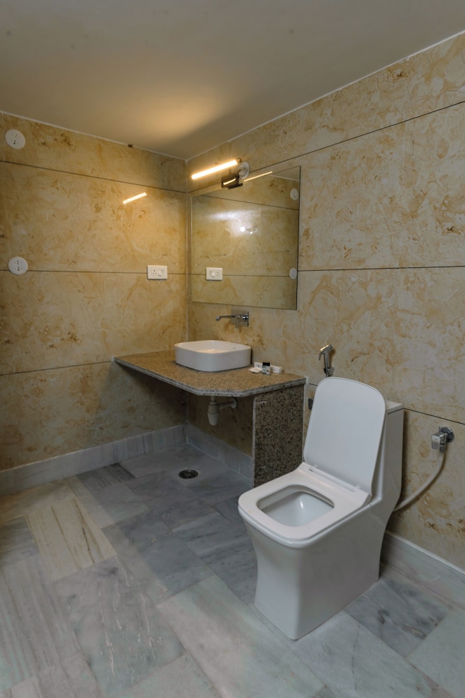 Marubhumi Luxury Resort