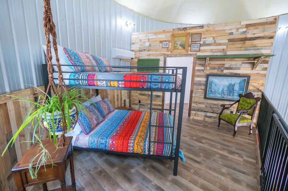 Hermann Grain Bins BNB