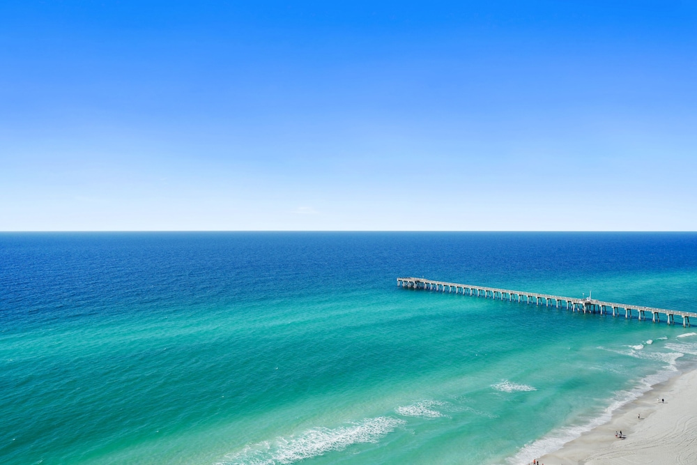 Calypso Beach Resort by Panhandle Getaways