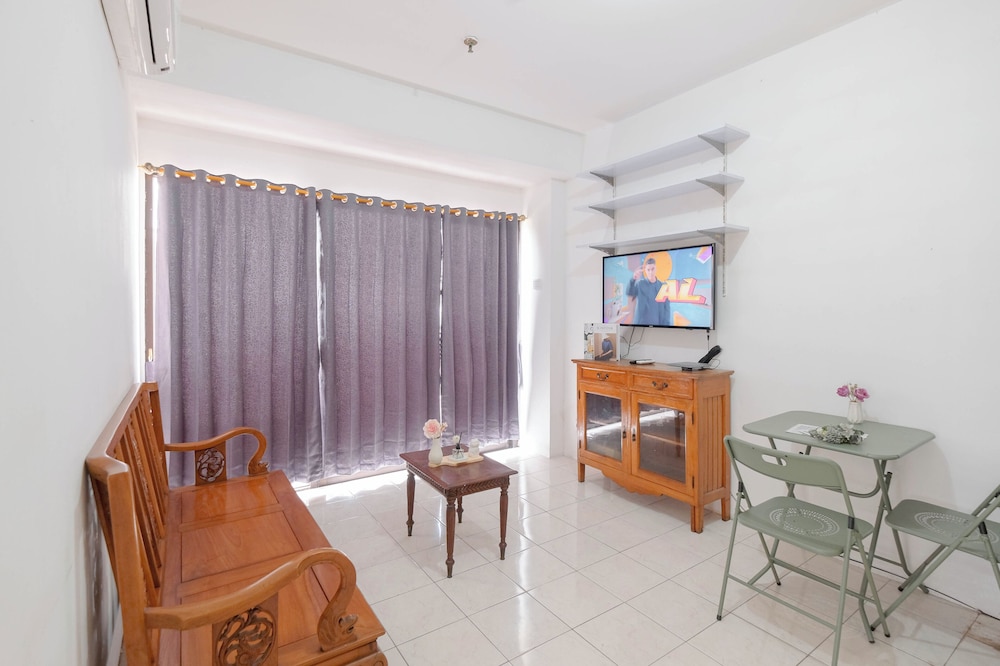 Homey And Simply Look 1Br Puri Garden Apartment