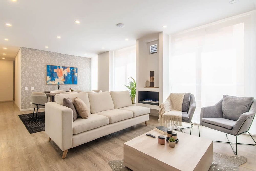 Classy 3BR Apartment in Usaqu n