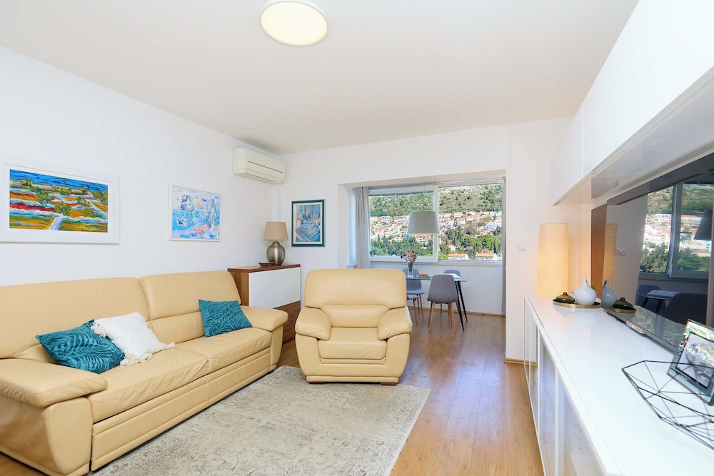 Cityview Apartment