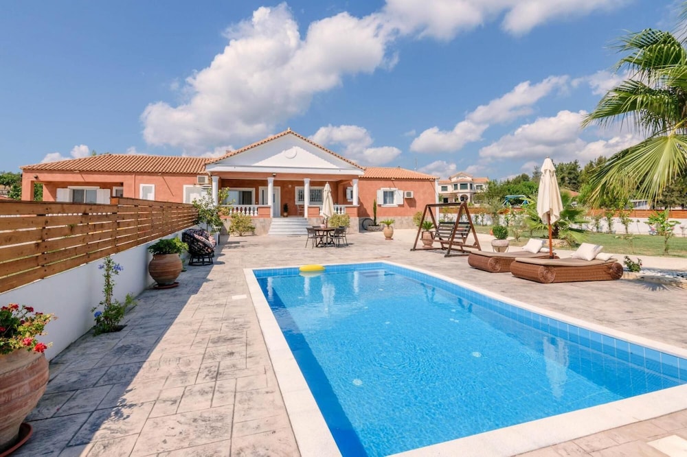 Zante Sun II - Getaway Villa! view 4
