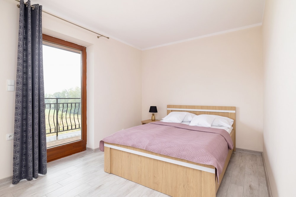 Salwatorianska28 for 5 People by Renters view 2