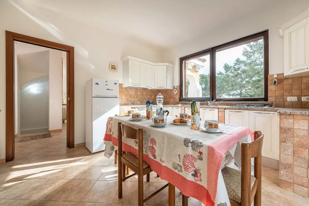 Amazing Detached Villa for 8 Guests Near Stintino photo 4