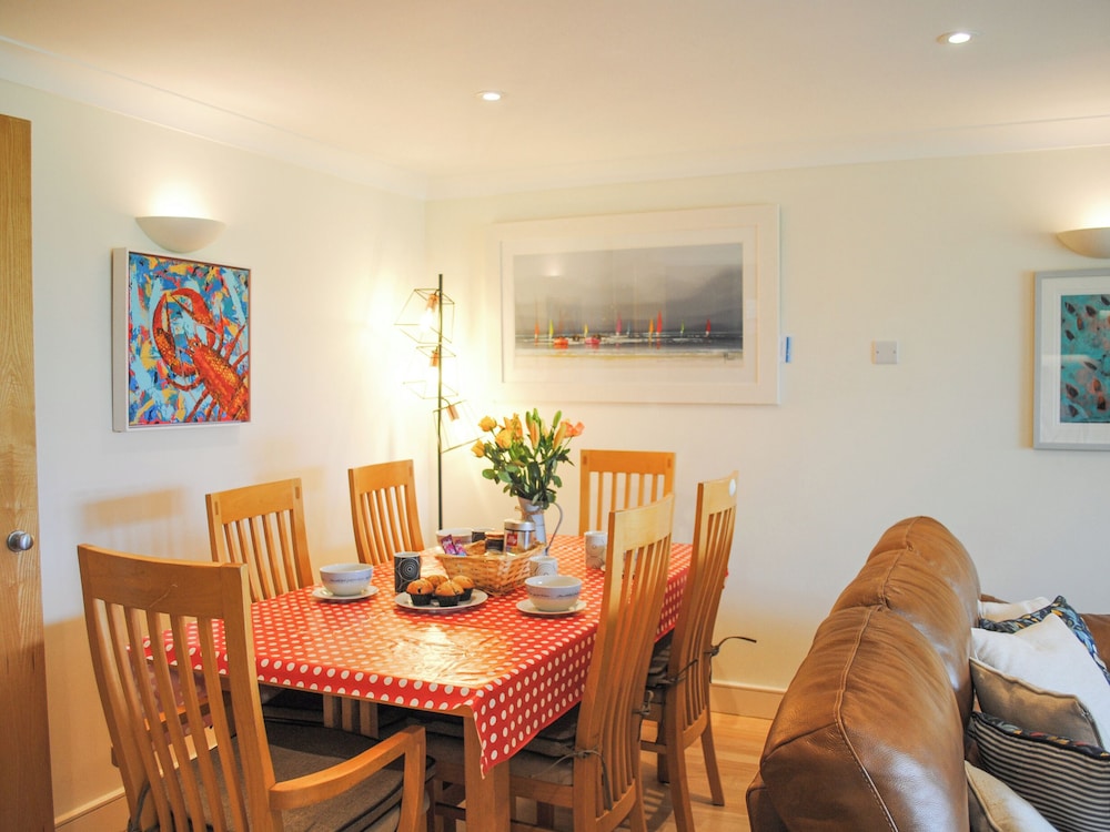 5 Thurlestone Beach