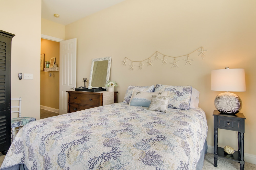 Bayside Resort Rental in Selbyville: 6 Mi to Beach view 4
