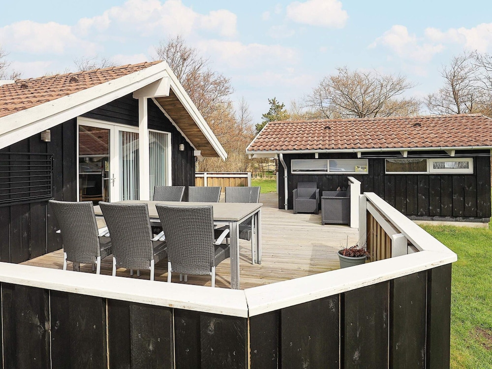 6 Person Holiday Home in Jerup