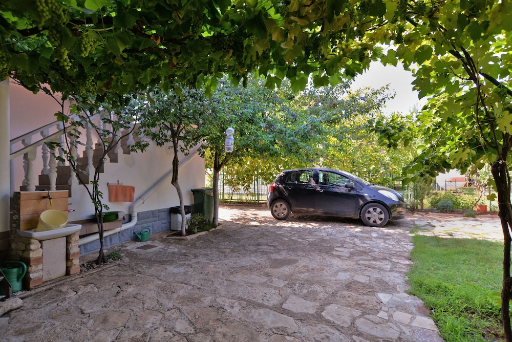 Photo 28