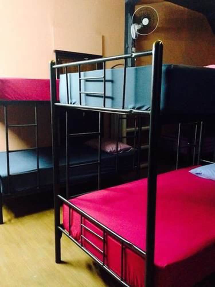 Bamboozle Hostel