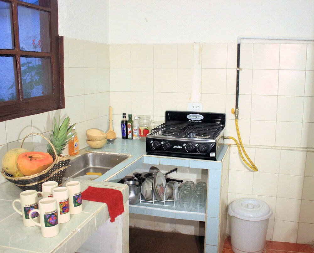Local Hostel - Property Image 13