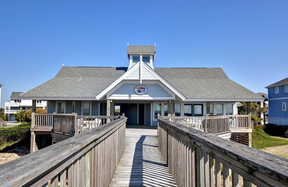 Summer Wynd by Topsail Realty