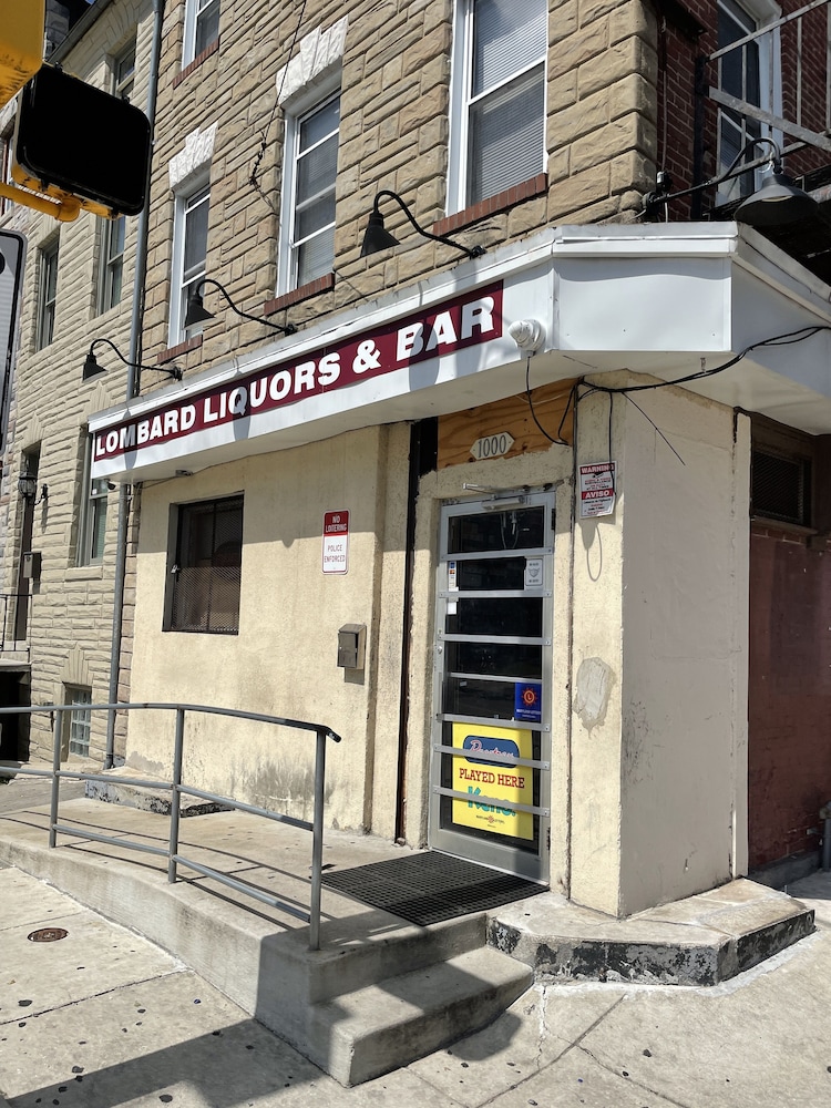 Downtown Suite - Close to Topgolf, Horseshoe Casino, UM Baltimore - Property Image 17