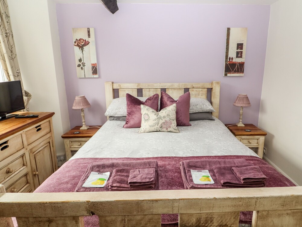 Buttonhole Cottage