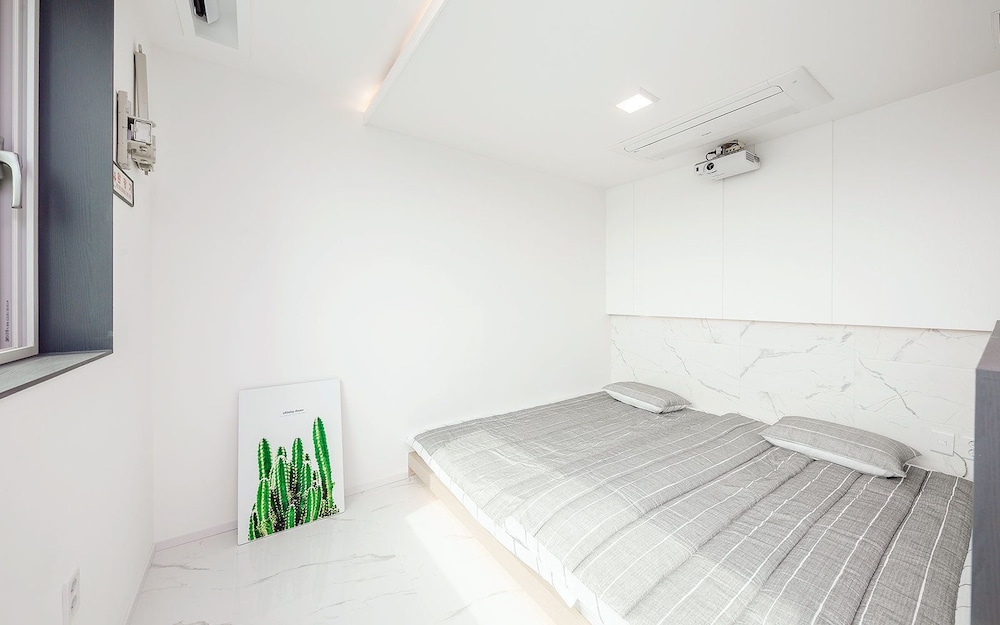 I Stayed Pension Yeosu view 5