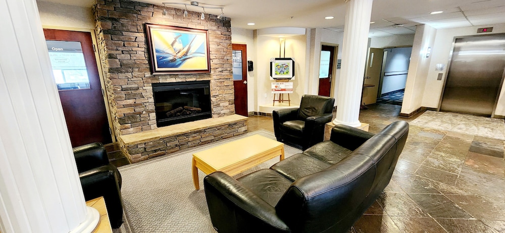 Park Hill Inn & Suites view 3