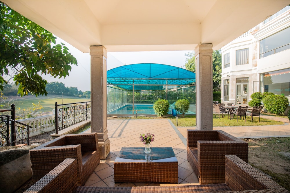 Milake Holiday Villa