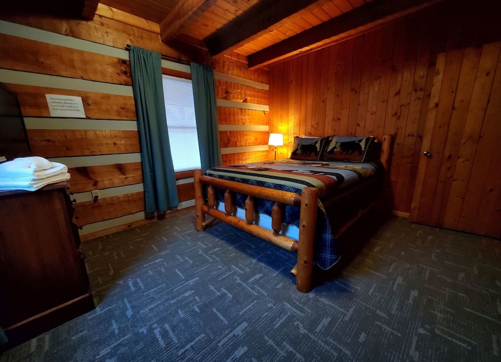 Private yet walking distance to downtown