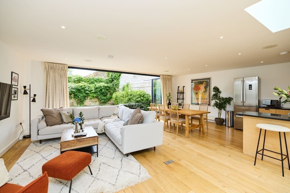 The Putney Wonder - Dazzling 3bdr Flat With Garden