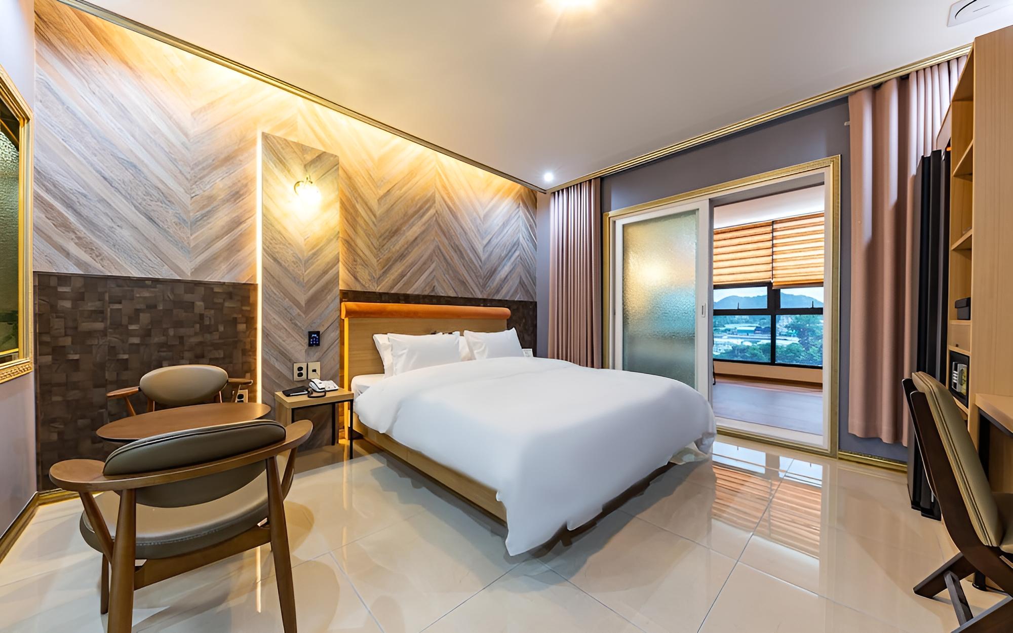 Geumsan High Hill Self Check-in Hotel