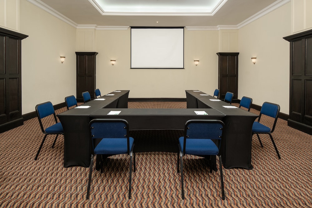 Johannesburg Vacations - Holiday Inn Johannesburg Sunnyside Park, an IHG Hotel - Property Image 10