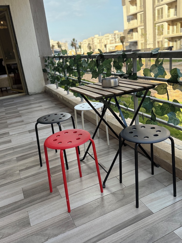 Unique 3-bedroom Apartment in First Al Sheikh Zayed, Cairo