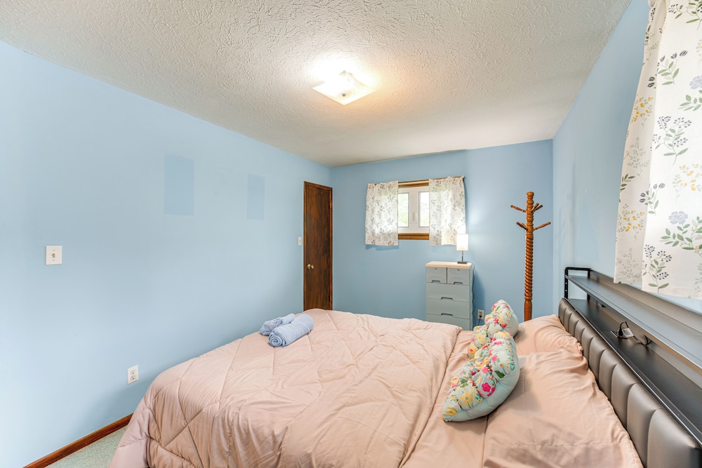 8 Mi to Cleveland: Family Home w/ Fenced Backyard!