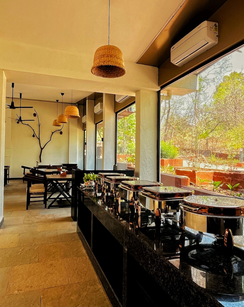 Bird's Nest Resort - Shahapur