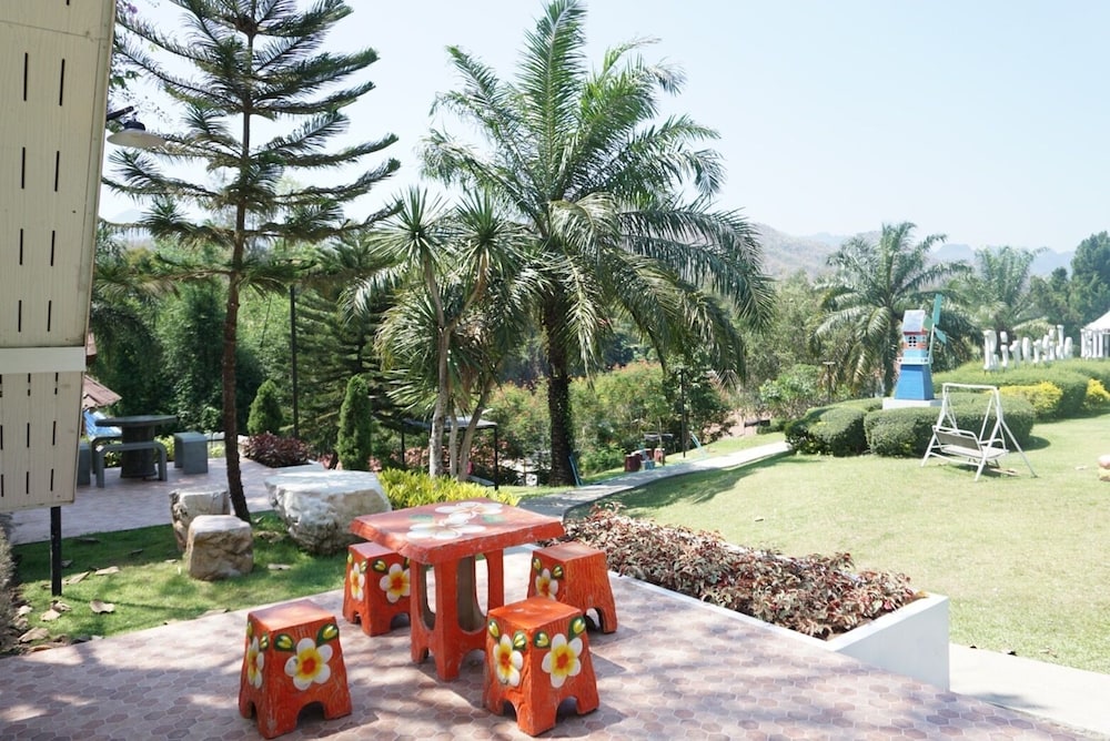 Riverside Hill Resort & Restaurant