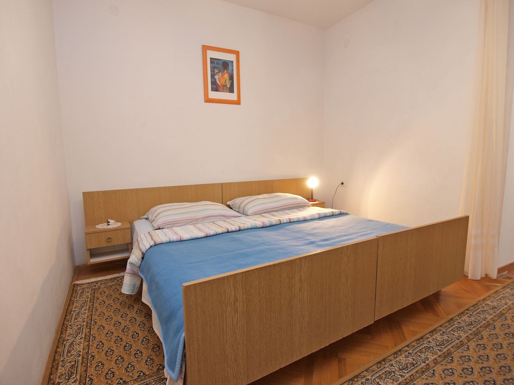 Apartment Ana 1068