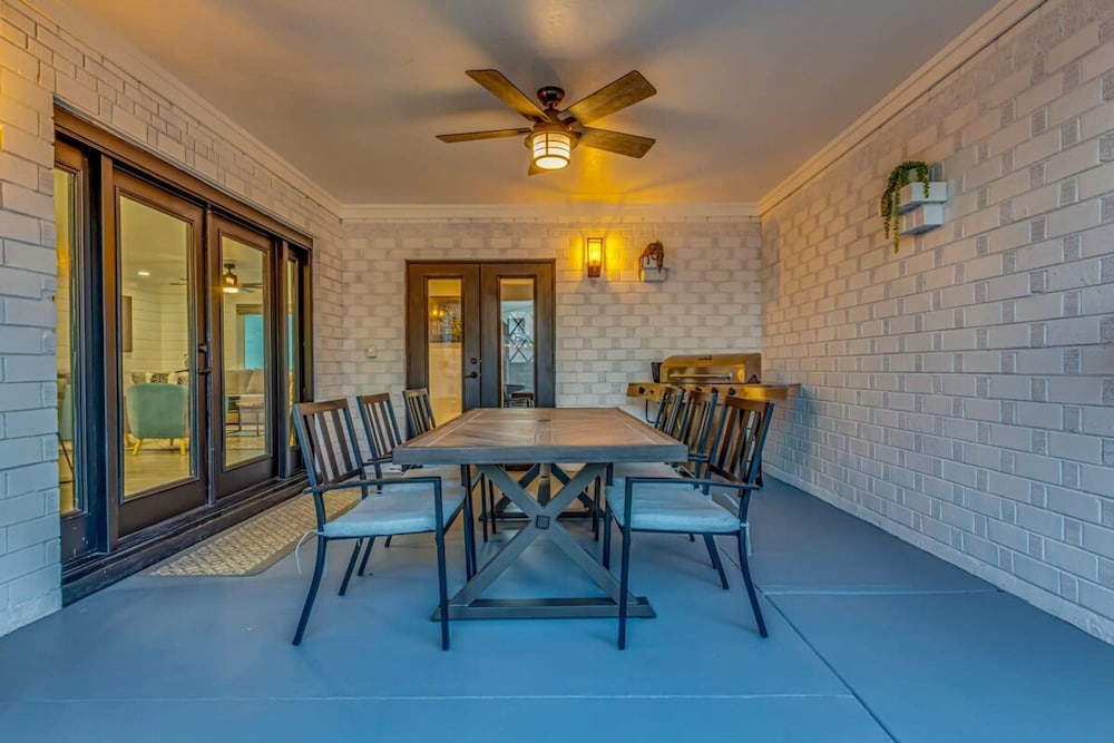 The Crown Azul 2 Masters New Pool Spa Office
