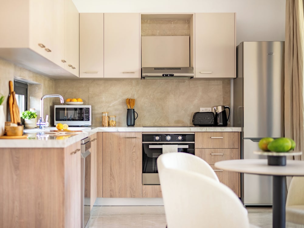 Sanders River Plaza Limassol Apartment