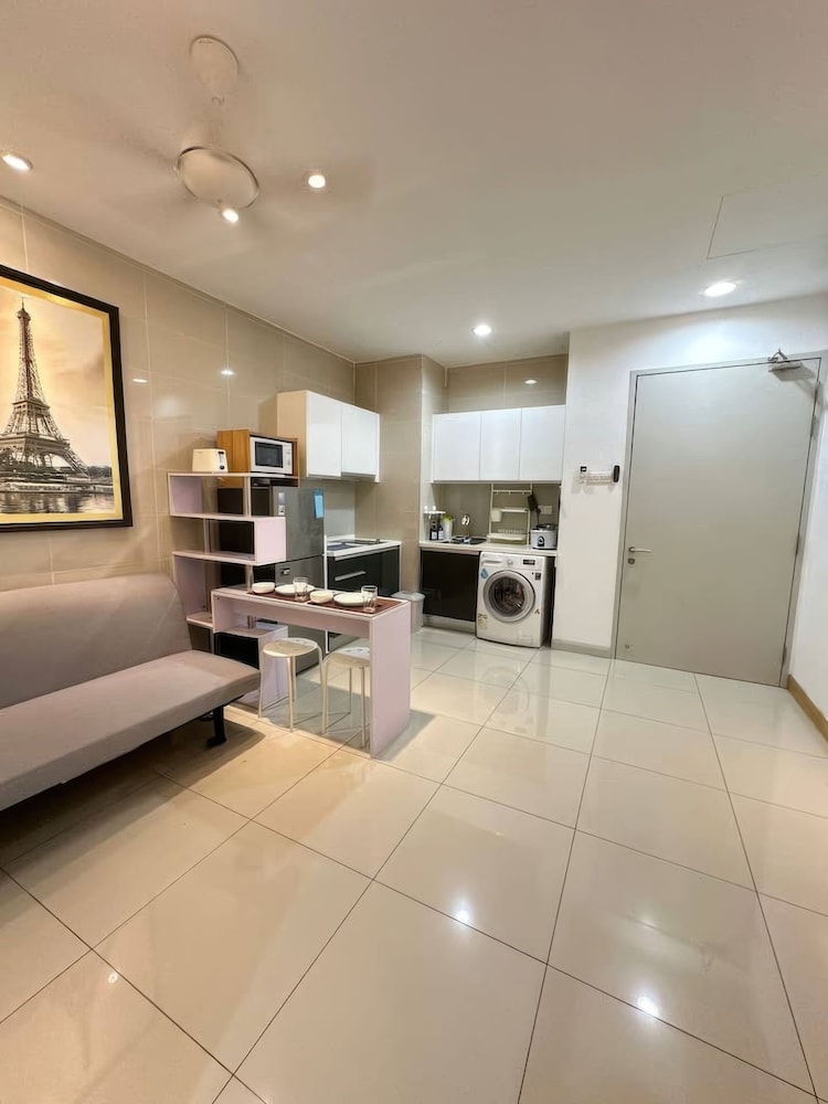 KL Staycation Gateway Residences