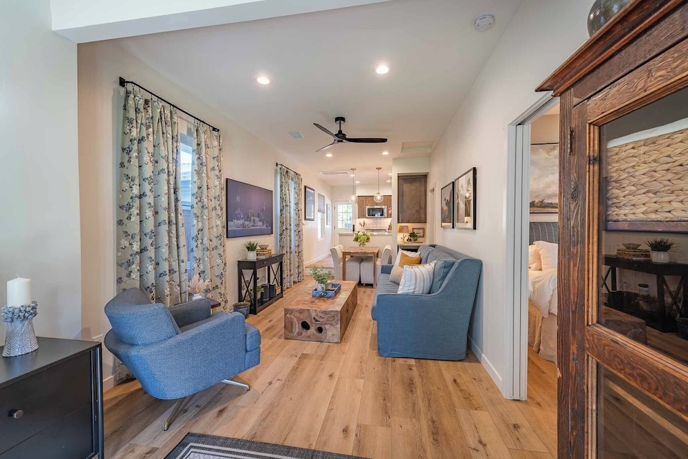 Royal Oak Retreat
