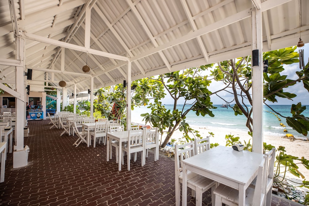 Xanadu Beach Resort