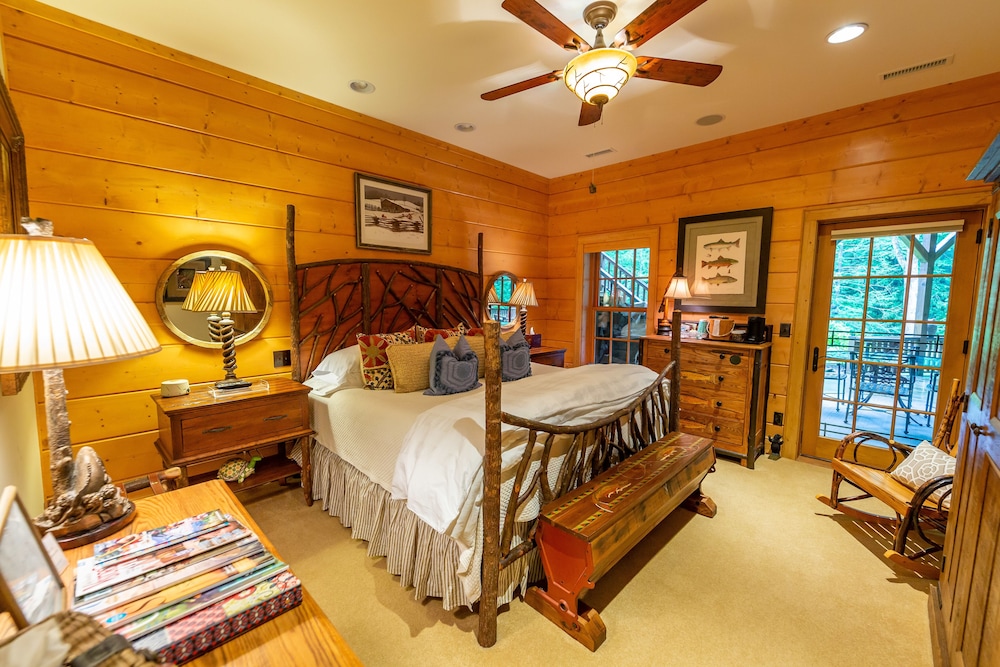 The Lodge at River Run