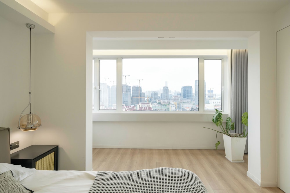 Book and Bed - SML Center