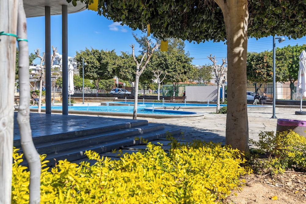 Olga Apt 4- Lovely Studio on Ground Floor