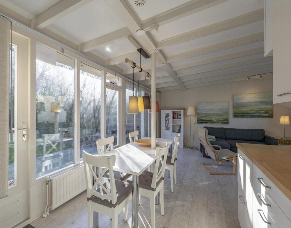 Nice Bungalow Near Beach for 5 Guest