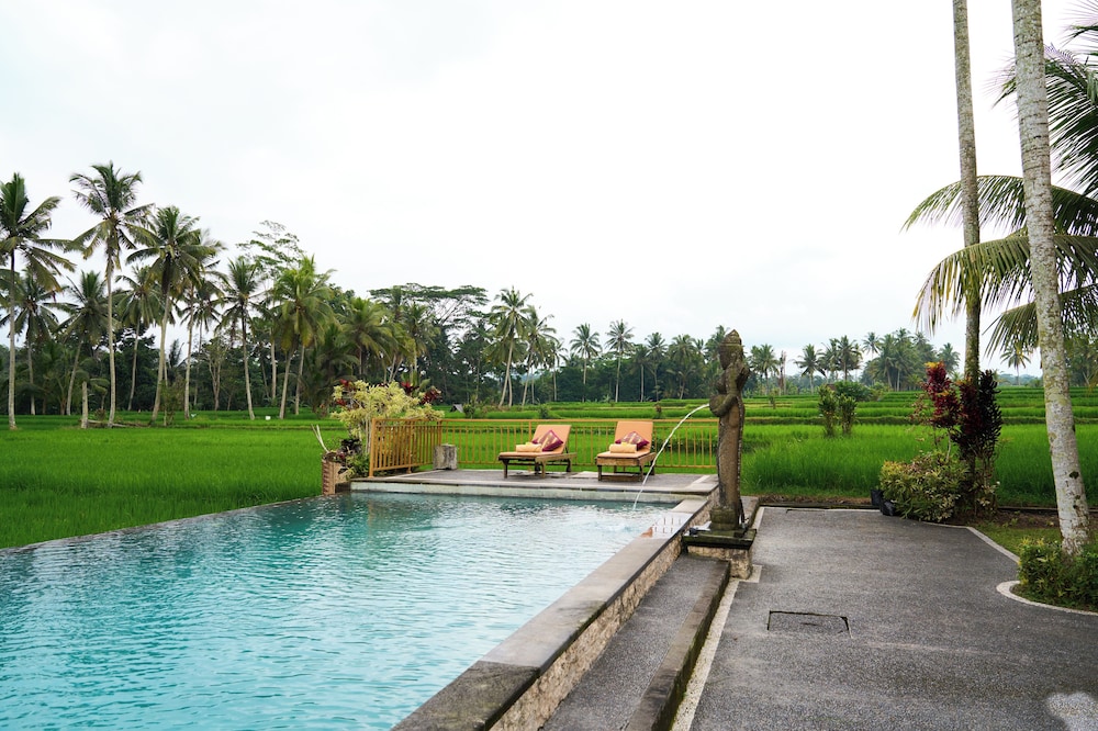 Hening Suite Ubud