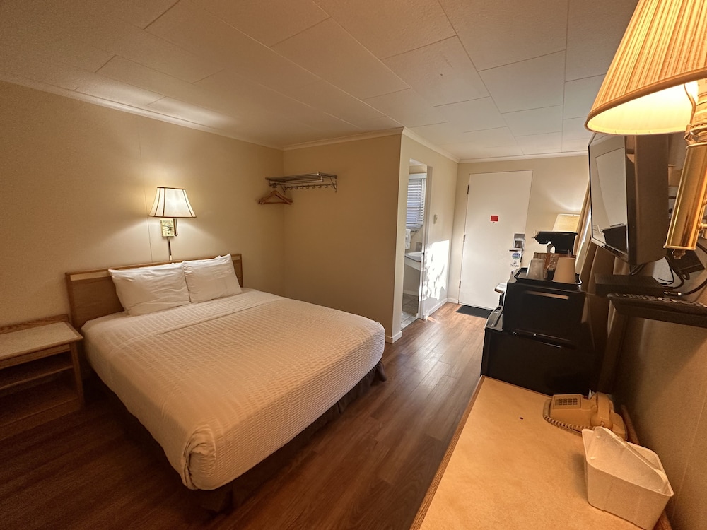 Astoria Crest Motel