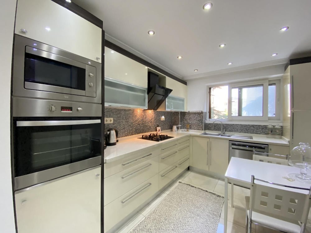 Missafir Stunning Flat With Terrace in Caddebostan
