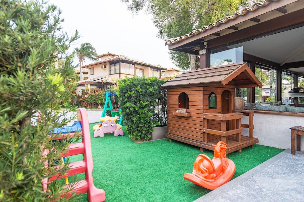 Bz75 Casa 4 suítes Geriba 250m da praia