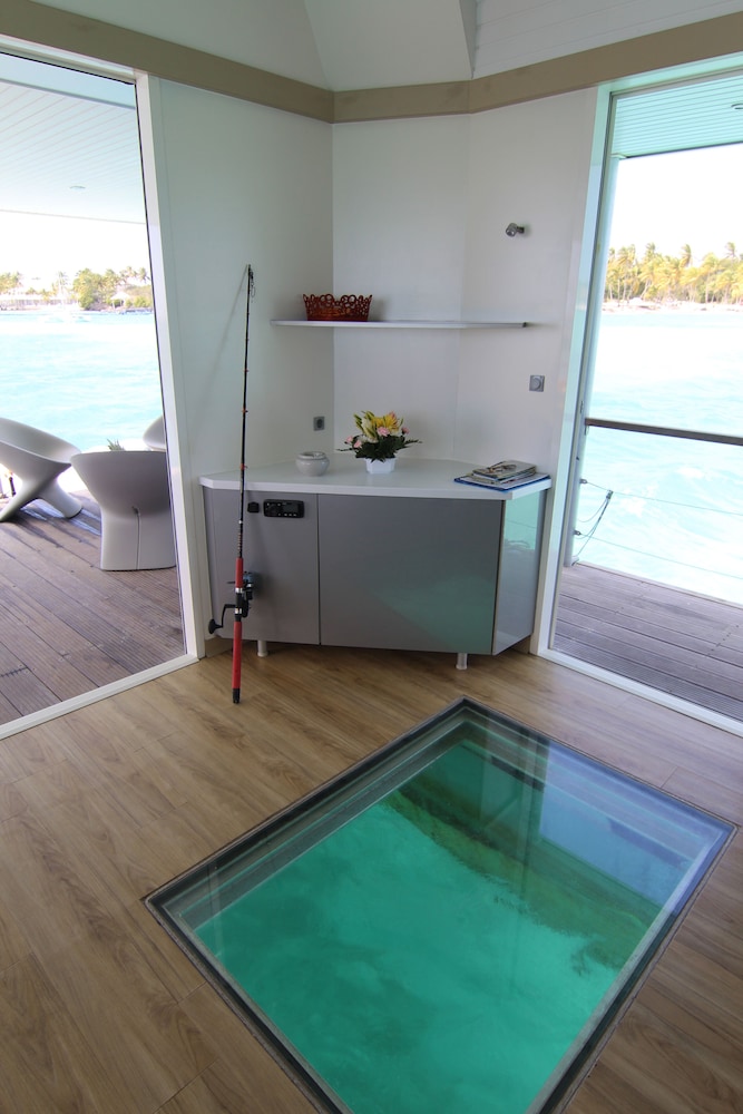 Aqua Lodge
