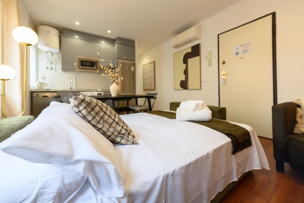 M Mal71b Moderno Piso de 1 Dormitorio en Madri